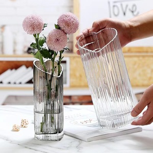 创意简约心形竖条玻璃花瓶水培鲜花插花干花花器客厅卧室家居摆件