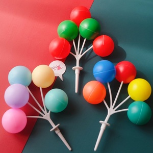 ins风圣诞节蛋糕装饰红绿色塑料气球串深色球马卡龙色球生日插件