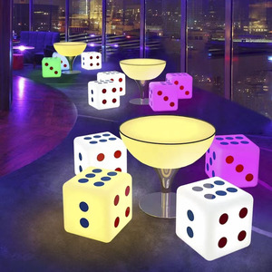 酒吧KTV茶几阳台餐厅户外创意网红休闲发光桌椅组合清吧骰子凳子