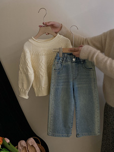 韩版童装女童毛衣2024春季新款女孩洋气背带花纹上衣设计感牛仔裤
