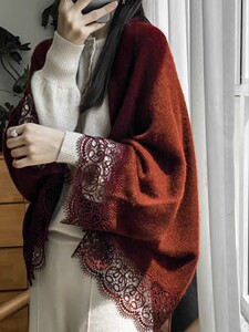 正品专柜外贸新年战袍羊绒开衫蕾丝毛衣外套羊毛衫外搭斗篷披肩女
