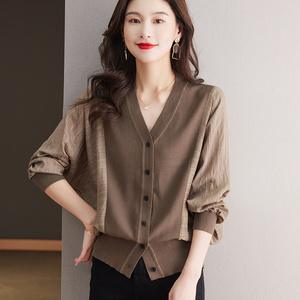冰丝针织衫女春装韩版设计感拼接款毛衣开衫慵懒风短款篇幅袖外套