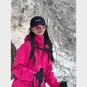 玫粉色冲锋衣外套女春秋季户外机能三合一防风防水登山滑雪服穿搭