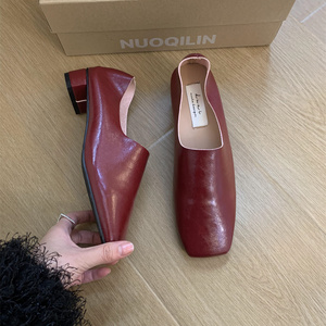 女士皮鞋2024年春季新款红色中跟方头深口单鞋小众舒适软皮豆豆鞋