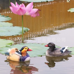 浮水鸳鸯小黄鸭一对摆件花园庭院客厅流水喷泉鱼缸树脂动物装饰品