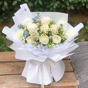 11朵白玫瑰花束生日鲜花速递送女友厦门同城鲜花速递福州泉州送花