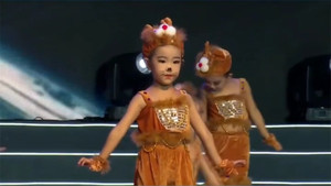 六一儿童小狮子动物演出服装太空小狮子舞蹈表演服装呱呱呱练习曲