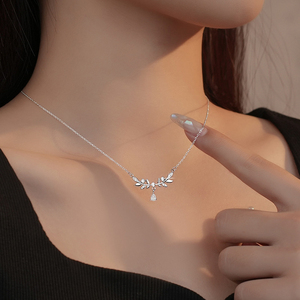 S999纯银橄榄枝树叶项链女小众设计高级感锁骨链送女友生日礼物