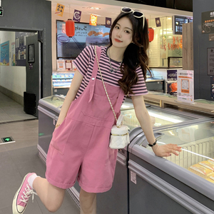 大码韩版时尚休闲运动短裤套装女夏季胖妹妹显瘦减龄背带裤两件套