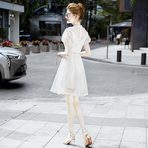 小香风2024夏季新款高端精致高腰显瘦钉珠小个子白色蕾丝连衣裙女