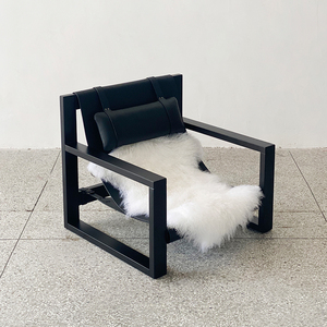 北欧扶手皮艺沙发椅现代简约羊毛实木贵妇塌单人设计师靠背休闲椅