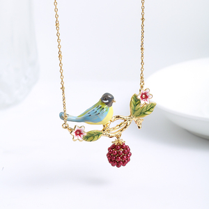 时尚田园风创意立体珐琅彩釉小鸟连理枝珍珠树莓造型项链锁骨链女