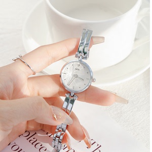 手表女2023新款简约气质手链式女款轻奢小众设计考试手表高级感