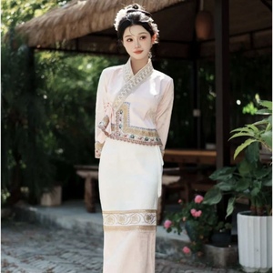 西双版纳高级女装服饰旅拍气质写真工作服新款民族傣族服装套装