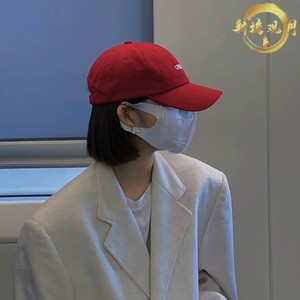 棒球帽女夏款韩版显脸小ins潮牌设计感小众红色鸭舌帽大红色帽子