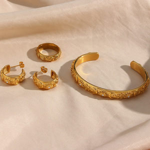欧美时尚流行复古气质手镯饰品不锈钢镀18K金色星星月亮太阳戒指