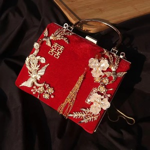 新中式新娘结婚陪嫁婚包2024新款复古风丝绒旗袍红色口金包手提包