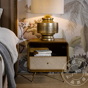 北欧简约床头柜 收纳抽屉创意床边几轻奢现代实木卧室家具储物柜