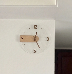 泰安卡瑞亚家居挂钟简约北欧挂钟亚克力钟表客厅墙钟艺术挂钟时钟