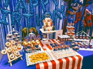 漫威主题派对布置孩子生日甜品台蛋糕装饰养插牌摆件乐布丁多贴纸