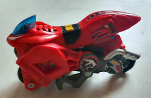 二手9成新红色塑料儿童玩具摩托车模型 变形男孩女孩