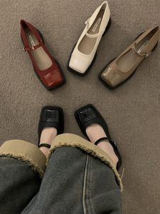 法式复古方头chic单鞋女2024年春季新款鞋子红色粗跟玛丽珍小皮鞋