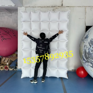 PVC充气喷绘抱枕气模方形爱心型枕头气模大小定制彩绘定制枕头墙