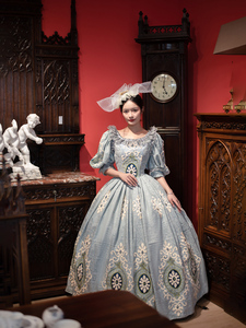 梵狐欧洲中世纪复古宫廷裙维多利亚法式贵族公主长裙走秀写真摄影
