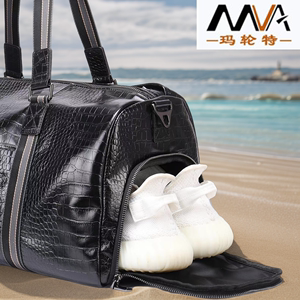 旅行包男女通用高档真皮大容量健身包手提出差短途登机斜挎行李袋