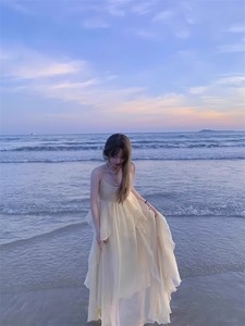 云南旅游穿海边度假连衣裙大码女装民族风波西米亚沙滩吊带长裙子