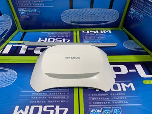 TP-LINK无线路由器300M穿墙王高速光纤tplink智能wifi家用 WR842N