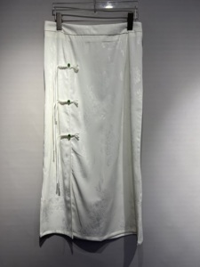 新中式国风盘扣半身裙2023夏季新款真丝提花白色一步裙开叉包臀裙