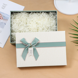 长方形生日礼品包装盒韩版衣服礼品盒外套围巾口红精美礼盒空盒子