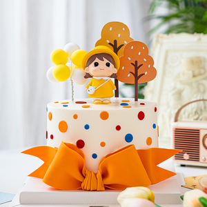 萌萌小黄人女孩男孩儿童生日烘焙蛋糕摆件黄色告白气球小树装扮