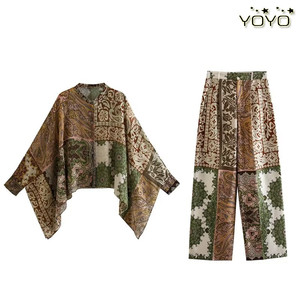 YOYO 欧美风外贸女装新款2023设计感宽松斗篷式印花上衣长裤套装