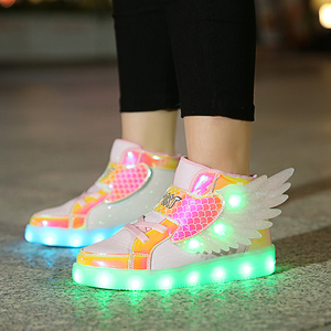 秋季儿童发光鞋USB充电男童亮灯运动鞋带灯童鞋女童led闪灯带翅膀