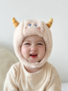 宝宝护耳帽冬季加绒加厚羊羔毛保暖婴儿套头帽儿童可爱小牛角帽子