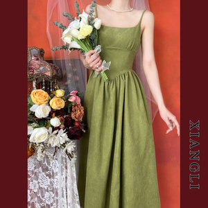 巷里法式复古绿色吊带裙夏季宫廷赫本优雅气质显瘦小礼服大摆长裙
