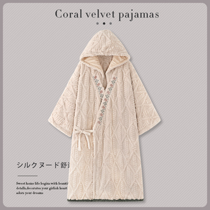 珊瑚绒睡袍女秋冬季加绒加厚款披肩斗篷刺绣睡衣外套长款披风浴袍