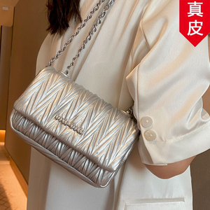 香港代购女士包包小众褶皱2024新款时尚链条高级感洋气单肩小方包