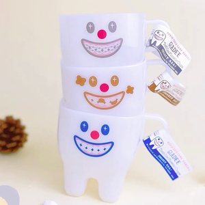 韩国儿童刷牙漱口杯卡通防摔耐高温带手柄牙齿牙缸创意可爱洗漱杯