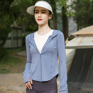 防晒衣女2024新款修身宽松型薄款戴帽子冰丝防紫外线时尚运动外套