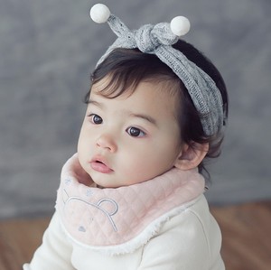 韩国进口婴儿童香蕉型口水巾男女宝宝加绒小熊保暖小围嘴三角巾