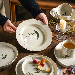 舍里法式铃兰家用陶瓷餐具特别好看的小碗高级感盘子西餐盘甜品盘