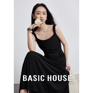 Basic House/百家好2024夏季吊带连衣裙长款法式修身高腰小黑裙子