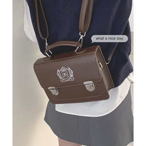 日系小众设计包包女2023新款大容量JK制服双肩包复古单肩斜挎包
