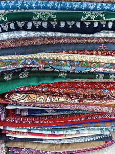 印度克什米尔手工围巾四季羊绒异域美感女士披肩