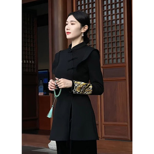 高级新中式国风时尚休闲春秋外套女款小众设计感收腰气质黑色上衣