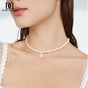 珍珠项链女气质复古法式花朵吊坠轻奢小众设计感高级锁骨链配饰品