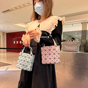 【金实佳】日本代购 Baobao女包 三宅一生mini 小方盒 立体手提包